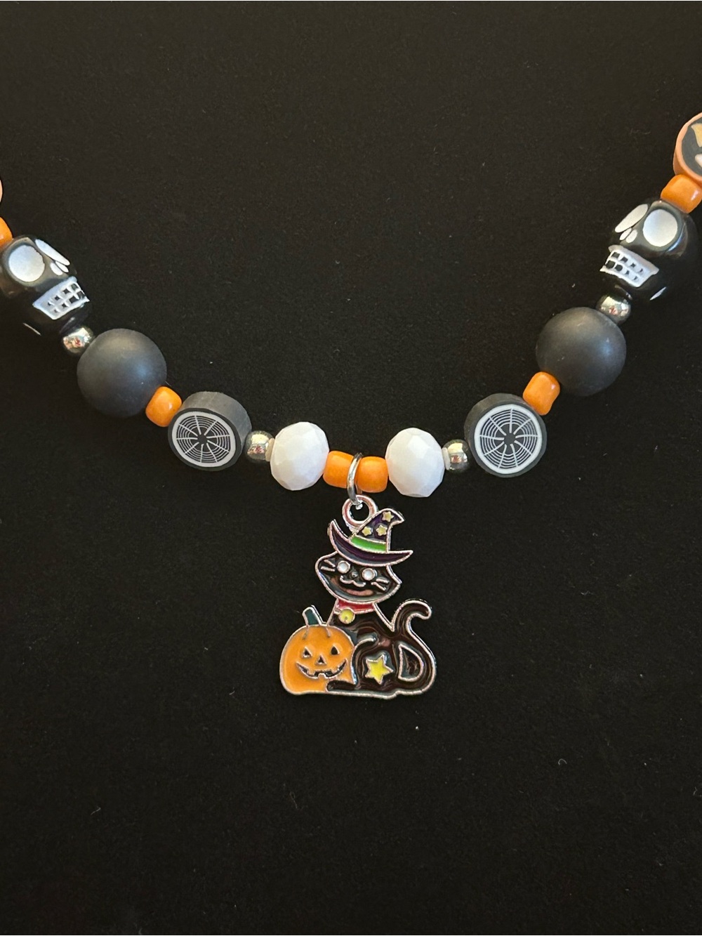 Halloween 🎃 Beaded Black Cat 🐈⬛ Pendant Necklace Orange & Black 16-19 Inches